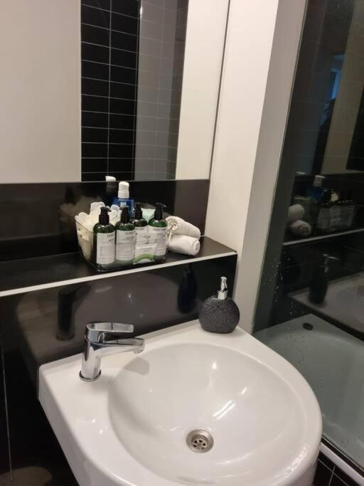 Collins St, Southern Cross, 2 Bd, Parking, Free Wifi ملبورن المظهر الخارجي الصورة